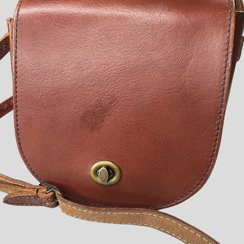 Jasper & Jeera Anthropologie Brown Leather Saddle Bag Crossbody Turn Lock Flap - Picture 7 of 16